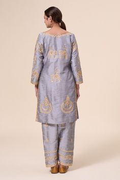 Grey kurta with aari thread embroidered animal motifs and sequin embellishments. Comes with salwar and dupatta. - Aza Fashions Grey Kurta, Salwar Pattern, Animal Motifs, Raw Silk, Set For Women, Aza Fashion, Three Quarter, Embellishments, Types Of Sleeves