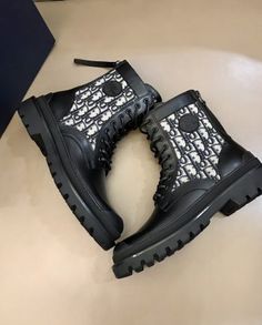 1:1 REPLICA SHOESPRODUCT DETAILSIncludes Shipping bags, dustbag sleeper, care manual, booklet, and tag. Christian Dior Fashion, Ankle Boots Black, Dior Fashion, New Years Sales, Sneaker Shoes, Black Ankle Boots, Boots Black, Online Clothing, Sneakers Fashion