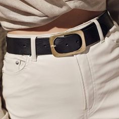 Meet Jodi - the statement buckle belt you've been looking for. An everyday classic belt for jeans with a bold design that is casually luxurious. In this full-grain leather belt, vintage meets modern in a way that will pump up any look. She's a versatile one, so get ready to plan every outfit around this accessory and pair it with jeans, jumpsuits or dresses. Amsterdam Heritage is a leader in timeless belts for women featuring soft premium leather & fashionable designs, providing a great selectio Small Leather Accessories, Vintage Meets Modern, Convertible Tote Bag, Classic Belt, Handmade Leather Belt, Womens Leather Belt, Belt Vintage, Boho Leather, Brown Leather Belt