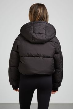 The ultimate puffer jacket for Autumn Winter is back. Crafted from Repreve-certified recycled down materials, the HUDSON Puffer combines sustainability with style. Featuring a detachable hood for versatile looks, it showcases our signature 4TH ARQ logo on the chest. The drawstring hem allows for a flattering, adjustable fit, whether you prefer it snug or loose for an oversized effect. Key features include: Repreve-certified recycled down materials Detachable hood Signature 4TH ARQ logo on the ch Everyday Uniform, Detachable Hood, Puffer Coat, Lifestyle Brands, Puffer Jacket, Wardrobe Essentials, Wardrobe Staples, Autumn Winter, Puffer