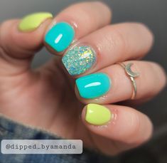 Light Color Sns Nails, Dip Powder Nail Designs Ideas, Summer Gel Nails Ideas Short 2023, Dip Nail Colors Summer 2023, Cruise Mani And Pedi, Powder Dipped Nails Ideas Beach, Trendy Summer Dip Nails, Bright Summer Dip Nails, April Dip Nails Ideas