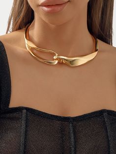 Geometric Hollow Solid Color Necklaces Accessories GOLD-One_size Metal Choker Necklace, Metal Choker, Winter Typ, Womens Chokers, Leisure Fashion, Europe Fashion, Gold Jewelry Necklace, Geometric Necklace, Silver Accessories