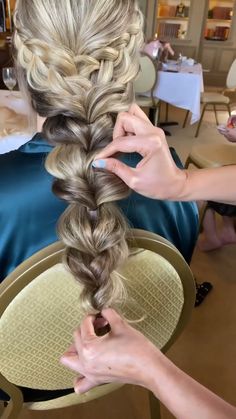 Wedding Hairstyles Brown Hair Braid, Elegant Side Braids For Long Hair, Bride Braid With Veil, Braid Hairstyles For Bridesmaids, Dragon Braid Prom Hairstyles, Elegant Braids For Long Hair, Boho Braid Bridal Hair, Boho Side Braid Wedding Hair, Braids Elegant Hairstyles