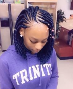 Blue Cornrows, Cornrow Bob, Hair Braiding Salon, Braids Bob, Cornrows With Box Braids, Dunner Wordend Haar