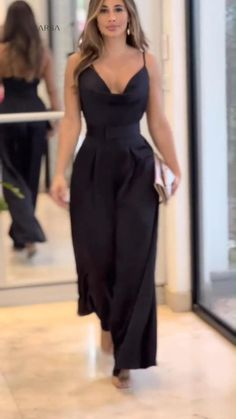 Casual Simplicity Solid Solid Color V Neck Loose Jumpsuits(3 Colors) Elegantes Outfit Chic, Jumpsuit Fashion Elegant, Jumpsuit Elegant Chic, Casual Chic Dresses, Elegants Outfits, Long Night Dress, Jumpsuit Outfit Black, Vestidos Casual, Elegant Outfit Classy