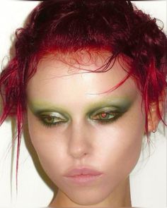 Heart Eye Makeup, Poison Ivy Makeup, Heart Eye, Instagram Heart, Alt Makeup, Swag Makeup, Edgy Makeup, Creative Makeup Looks, Editorial Makeup