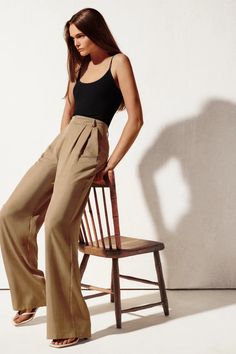 Zara Wide Leg Trousers, Tunisia Outfit, Trousers Types, Zara Pieces, Zara Summer, Trouser Outfit, Looks Party, Life Care, Backless Prom Dresses