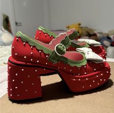 Strawberry Shoes, Funny Wedding Photos, Dr Shoes, Cute Shoes Heels, Funky Shoes, Funny Wedding, Aesthetic Shoes, Swag Shoes, Mary Jane Heels