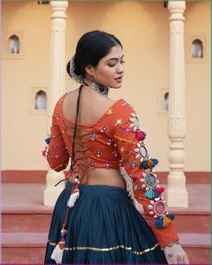 Share this video and follow for more: ⬇️⬇️ To look taller and slimmer in straight-leg jeans, focus on styling tricks that enhance your proportions and... Garba Dresses, Garba Jewellery, Look Taller And Slimmer, Indian Dresses For Women, Styling Tricks