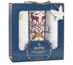 the harry potter kitchen towel and napkin gift set is in its original packaging, which has been sealed