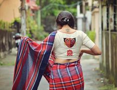 Designer Blouses collection from Parama. I had this feeling that Bengalis are the most creative and talented people in India. They always think Painting Blouses, Kalamkari Blouse, Boat Neck Blouse Design, Cotton Saree Designs, Saree Style, Silk Saree Blouse Designs