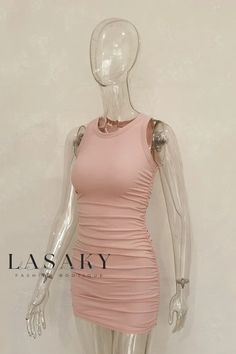 Lasaky - Signature Ruched Ruffled Bodycon Dress: Elevate Your Style Ruched Dress Bodycon, Sundress White, Fab Frocks, Ribbed Knit Bodycon Dress, Ruffle Bodycon Dress, Ruffle Bodycon, Ribbed Maxi Dress, Summer Bodycon Dress, Summer Sundress