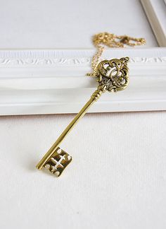 Antique Style Golden Skeleton Key Pendant / by SeptemberRoom Aphrodite Worship, Moody Cottage, Golden Skeleton, Pretty Items, Bad Education, Golden Key, Vintage Style Necklace, Old Keys, Woman Accessories