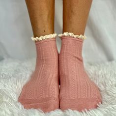 SHORTY lace topped ankle socks - dusty rose Lace Ankle Socks, Slouch Socks, Lace Socks, Novelty Socks, Fun Style, Socks And Sandals, Designer Socks, New Wardrobe, Ankle Socks