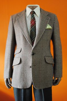 "Excellent English cut tweed jacket in size 38. Double vents, ticket pocket, fully lined, made in England. Chest: 21\" or 53.5 cm across Sleeve: 25\" or 63.5 cm Shoulders: 18\" or 45.5 cm across Length: 31\" or 79 cm" Formal Tweed Jacket With Welt Pockets, Tailored Tweed Jacket With Lapel Collar, Classic Tweed Jacket With Houndstooth Pattern, Formal Fall Tweed Jacket With Welt Pockets, Fitted Tweed Jacket With Patch Pockets For Tailoring, Classic Tweed Sport Coat With Lapel Collar, Classic Tweed Jacket With Lapel Collar, Classic Fitted Tweed Jacket With Patch Pockets, Single Breasted Tweed Jacket With Lapel Collar