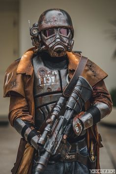 themultiplatformgamers: “Best Fallout New Vegas Ranger cosplay I’ve seen ” Courier 6, Fallout New Vegas Ncr, Fallout Cosplay, Fallout Fan Art, Creepy Cat, Fallout 3