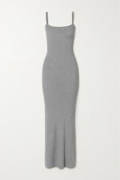 SKIMS' maxi dress is cut from ribbed stretch-modal jersey – you can really feel the soft finish. It's made to cling to your curves and has slim straps framing a square neckline. Wear yours while lounging at home and add sneakers if you're heading out for the day, or heels and your favorite purse for date night. Slim Long Dresses, Skims Ribbed Dress, Grey Long Dress Outfit, Long Gray Dress Outfit, Long Grey Dress Casual, Grey Maxi Dress Outfit, Skim Dress, Grey Dress Casual, Long Slim Dress