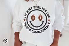 Super Bowl Sweatshirt, Super Bowl Cricut Ideas, Super Bowl Shirt Ideas, Superbowl Shirts, Super Bowl Shirts, Cricut Clothes, Team Shirt Designs, Superbowl Sunday, Nfl Sweatshirt