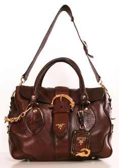 Prada satchel Pretty Purses, Hippie Look, Pocket Books, Brown Handbag, Prada Leather