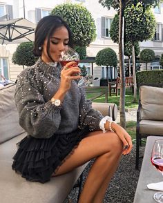 'Simona' Knitted Sweater – EscapExit Chic Fall Party Sweater, Rich Girl Lifestyle, Chique Outfits, Glam Outfit, Looks Chic, Beautiful Fashion, Luxury Outfits, Happy Friday, Classy Outfits