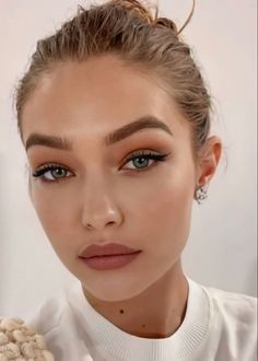 Zendaya Makeup, Cake Face, Smink Inspiration, Makijaż Smokey Eye, Nude Makeup, Spring Makeup, Day Makeup, Fall Makeup