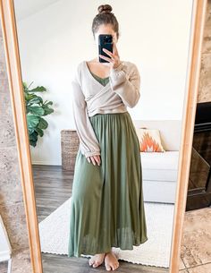 Persephone Dress, Flowy Outfit, Making A Difference, I Feel Pretty, Long Sleeve Midi, Cozy Outfit, Feel Pretty, Business Casual Outfits, Work Fashion