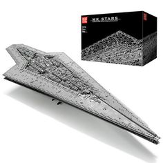 a star wars model is shown in front of a box