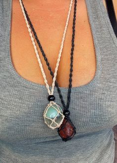 Our best selling item, come see what all the hype is about! Do you love the thought of wearing your favorite crystal close to you everyday? Need some different crystal options to have? Or do you just like to have a fashionable necklace? Well look no further!!  -High Quality Woven waxed hemp cord necklace with two black agate beads- to adjust length of necklace & the other to fit crystal in it- meant for smaller (average) tumbles. *PLEASE READ BEFORE PURCHASE: TUMBLES ARE THE CRYSTALS THAT FIT IN Crystal Necklace Diy, Hemp Cord Necklace, Diy Clothes Accessories, Diy Bracelet Designs, Boho Style Jewelry, Hemp Cord, Gem Nails, Snowflake Obsidian, Woven Basket