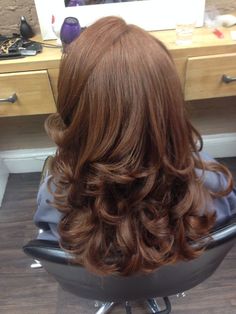 Curly Blowdry Medium, Curly Blowdry Medium Shoulder Length, Curly Blow Dry, Blowdry Hairstyles, Blowdry Curls, Blow Dry Curls, Curly Blowdry, Dry Long Hair, Blow Hair