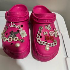 Crocs Classic Hot Pink Platform Clogs- Charms Included Pink Crocs With Charms, Pink Crocs Aesthetic, Crocs Platforms Outfit, Croc Business, Crocs Platforms, Hot Pink Crocs, Platforms Outfit, Croc Ideas, Taylor Swift Shoes