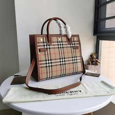 A+ Excellent Quality copies; This is a premium quality c*lone , similar like the original ones, even no one can judge either it's a c*lone or original. Contact us if you've any questions in your mind. Burberry Two Tone Bag, Details Pictures, Brand Shoes, Casual Backpack, Burberry Bag, Casual Bags, Satchel Bags, Brunei, Luxury Bags