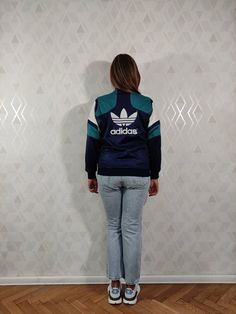 Adidas 90s Coat, Vintage Adidas Jacket, Green Windbreaker, Adidas Windbreaker, Adidas Vintage, Navy Green, Vintage Adidas, Sports Jacket, Navy And Green