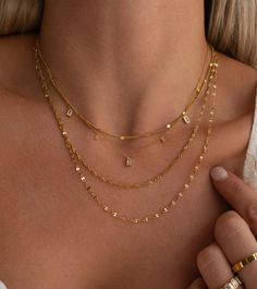 Gold Layered Necklace Aesthetic, Layered Gold Necklaces Aesthetic, Layered Necklaces Aesthetic, Layered Gold Necklaces, Triple Layer Necklace, Stackable Necklaces, Necklace Combo, Rectangle Necklace