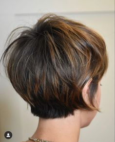 Bilevel Haircut, Hair Styles For Really Short Hair, Short Hair For Thinner Hair, Easy Hair Cuts, Crop Hair, Mom Hairstyles