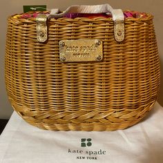 Kate Spade Natural Wicker Cozumel Oval Basket (With Dust Bag) ** No Emails** Luxury Gold Straw Bag For Travel, Luxury Gold Straw Bag For Vacation, Oval Basket, Bags Kate Spade, Cozumel, Kate Spade Bags, Kate Spade Bag, Picnic Basket, Clutches