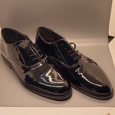 These Never Worn Size 12w Patent Leather Shoes Come From A Smoke Free Pet Free Home. Purchased Forna Wedding But Never Worn. You Will Look Sharp! Black Snip Toe Leather Shoes For Formal Occasions, Formal Black Leather Shoes With Snip Toe, Black Snip Toe Oxfords For Formal Occasions, Formal Patent Leather Dress Shoes With Snip Toe, Formal Snip Toe Patent Leather Dress Shoes, Black Closed Toe Dress Shoes For Formal Occasions, Fitted Patent Leather Dress Shoes, Black Plain Toe Oxfords For Party, Black Fitted Closed Toe Dress Shoes