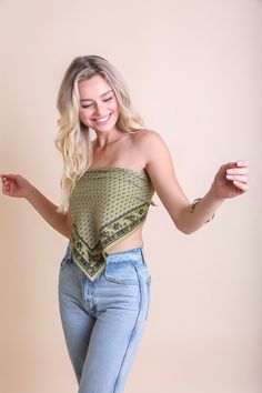 100% cotton Dimensions: 27"x 27" Bandana Top, Cotton Bandanas, Bandana Scarf, Summer 2022, Pitcairn Islands, Head Scarf, Dress To Impress, Strapless Top, Hair Wrap