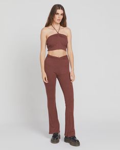 Embrace desert-chic vibes in these soft, silky viscose-blend pants. Offering a nice flowy feel with a touch of stretch, the Desert Dazin brown pants feature an elasticated waist and flared leg openings to create a flattering, comfortable, relaxed fit.95% Viscose / 5% Elastane 2X1 Vortex Rib, 295GAll over printed pull on elasticated waist pantShirred waistbandFlared leg openingInseam 32" Desert Chic, Surf Gear, Chic Vibes, Boys Swim, Brown Pants, Waist Pants, The Desert, Boy's Clothing, Dress Skirt