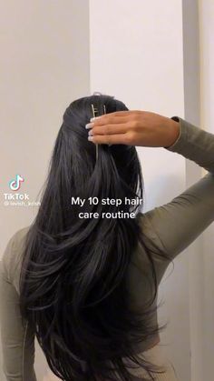 Hair Care Routine For Thick Hair, Straight Hair Care, Long Pretty Hair, Best Hair Oils, Homemade Hair Treatments, Healthy Hair Routine, Glass Hair, Long Hair Tips