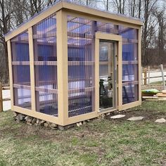 Diy Greenhouse Plans And Projects, Diy Greenhouse Cheap Easy, Serre Diy, Greenhouse Building, Green House Ideas, Pergola Garden