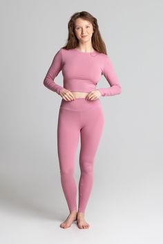 Organic cotton leggings that hugs your body and is like a second skin that follows you everywhere. Embrace your sculpture and create an authentic body that is special to you! Classic yet unique in its' own way! You update the look by choosing our long sleeve tops and emerging in the feeling of harmony and true acceptance.    The fabric is elastic and tight-fitting, providing for free and comfortable movements. All models can be mixed and matched.   Product is made to order. Ready to dispatch in 7-9 working days. Designed and manufactured in Riga, Latvia. - Made from Oeko Tex certified bio yarn, organic cotton manufactured in the EU  - Double layered waist gives support and yet keeps you comfortable - High waisted - Double stitched crotch seam for freedom of movement - Can be worn to bed or Organic Cotton Leggings, Cropped Long Sleeve Top, Legging Outfits, Womens Leggings, Cotton Leggings, Style Mistakes, Riga, Outfits With Leggings, High Waisted Leggings