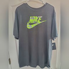 Nwt Xxl Nike T Shirt Nike Green Graphic Print T-shirt, Nike Gray T-shirt With Logo Print, Nike Green Graphic Tee, Green Nike Crew Neck T-shirt, Nike Short Sleeve Graphic Tee Shirt, Nike Graphic Tee Short Sleeve Shirt, Nike Green T-shirt With Graphic Print, Nike Green Short Sleeve T-shirt, Casual Green Nike T-shirt