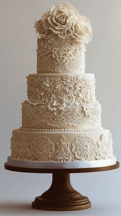 Wedding Cake Mexican, Old Spanish Wedding, Modern Spanish Wedding, Barnhouse Wedding, Mexican Wedding Ideas, Modern Mexican Wedding, Antique Wedding Cake