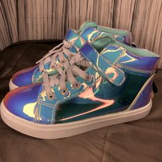 Wonder Nation Holographic Unicorn Shoes- High-Top Sneaker Size 5 Casual Iridescent Sneakers With Round Toe, Iridescent Synthetic Round Toe Sneakers, Dinosaur Shoes, Unicorn Shoes, Tie Dye Girl, Camo Shoes, Cat Shoes, Glitter Sneakers, Toddler Sneakers