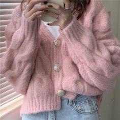 Super Chic Cable Knit Cardigan Comfortable And Soft Softgirl Outfits, Short Cardigan Sweater, Criss Cross Sweater, Crop Outerwear, Trendy Cardigans, Pullover Mode, Short Cardigan, Sweater Crop, Cable Knit Cardigan