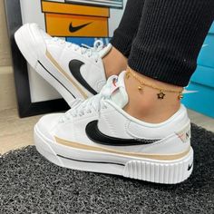 Pumped Up Kicks, Girls Sneakers, Tennis Shoes, Jay, Tennis, Birthday Gifts, Pumps, Fashion Outfits, Nike