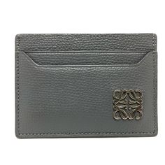 Used Loewe C821075x01 Anagram Plain Business Card Holder Holder/Card Case Leather Women's Gray (Sku: Gzl14lby) === General === Brand : Loewe === Design === Type : Card Case Gender : Women Color : Gray Material : Leather === Physical Properties === Size (Hxwxd) : 7.5cm X 10cm X 1cm / 2.95'' X 3.93'' X 0.39'' === Included Items === Accessories : None Accessories Notice : Before Purchasing, Please Refer To The Images Of The Accessories Included With The Item. === Condition === Condition : Used (Ver Designer Card Holder With Logo Plaque For Formal Events, Designer Formal Card Holder With Logo Plaque, Elegant Silver Card Holder For Formal Occasions, Elegant Card Holder With Logo Plaque For Business, Elegant Leather Wallets With Engraved Logo, Formal Rectangular Card Holder With Engraved Logo, Modern Rectangular Card Holder With Logo Plaque, Designer Silver Wallet With Card Slots, Elegant Silver Card Holder With Card Slots