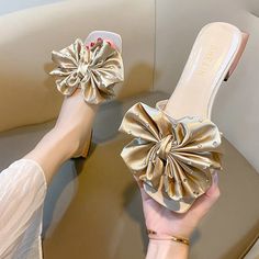 Shipping: Worldwide Express Shipping AvailableDelivery time: 7-15Days Fast ShippingReturns: Fast refund, 100% Money Back Guarantee.Brand Name: LBLGYShoes Type: SlidesApplicable Place: IndoorUpper Material: PUHeel Height: Low (1cm-3cm)Origin: Mainland ChinaCN: ZhejiangSeason: SummerHeel Type: Flat withItem Type: SlippersModel Number: 46456568686Fashion Element: FlowerDepartment Name: AdultOutsole Material: PUWith Platforms: NoStyle: LEISUREInsole Material: PUPattern Type: SolidFit: Fits true to s Blue Low Heels, Bow Slippers, Champagne Shoes, Flat Platform Sandals, Thick High Heels, Women Casual Flats, Soft Sandals, Ladies Sandals, Closed Toe Sandals