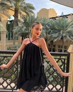 Jade Distinguin, Looks Party, Short Prom Dress, Suspender Dress, Guest Dress, Looks Chic, Clothing Hacks, Summer Evening, Prom Party Dresses