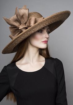 Rachel Trevor Morgan Millinery Autumn Winter 2015 R15W12 Gold Italian straw hat with fine straw bows Types Of Hats For Women, Rachel Trevor Morgan, Lady Hat, Woman Hat, Ladies Hats, Women Hats, Warm Winter Hats